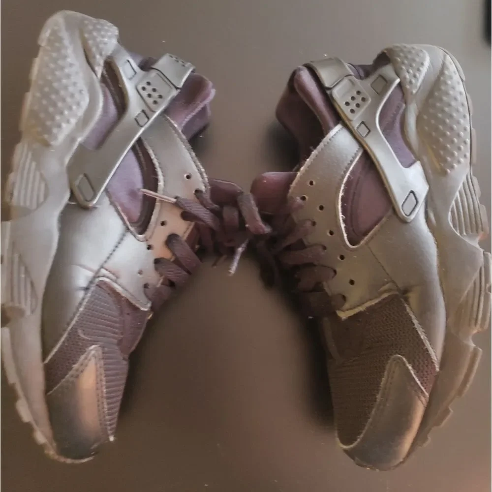 Nike Air Huarache Black Sz 6Y - Picture 3 of 10